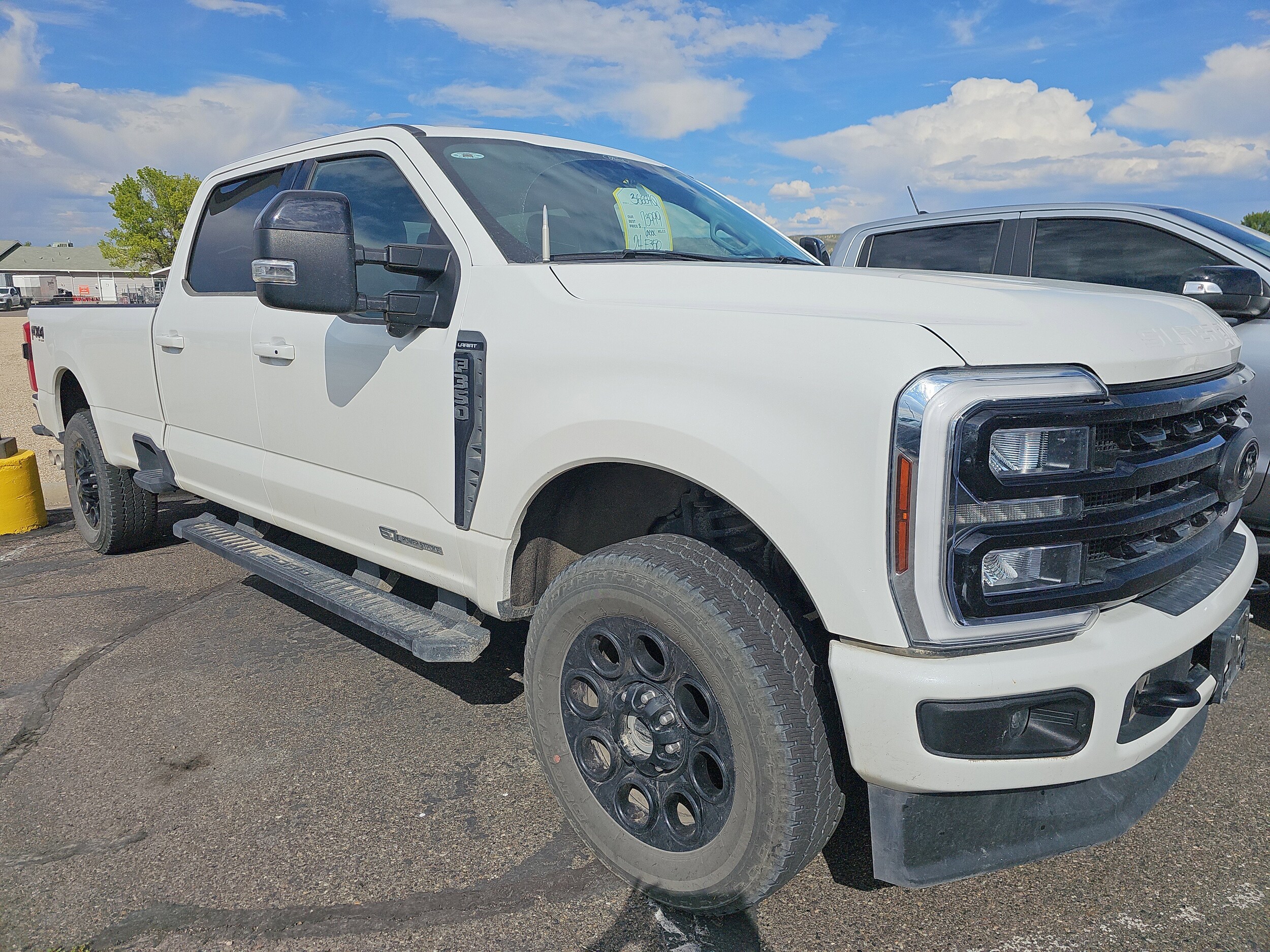 2024 Ford F-350 photo 3