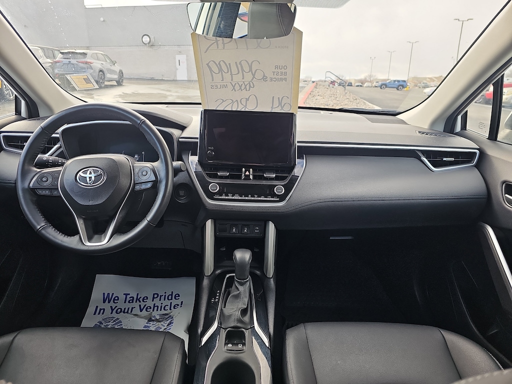 Used 2024 Toyota Corolla Cross XLE SUV