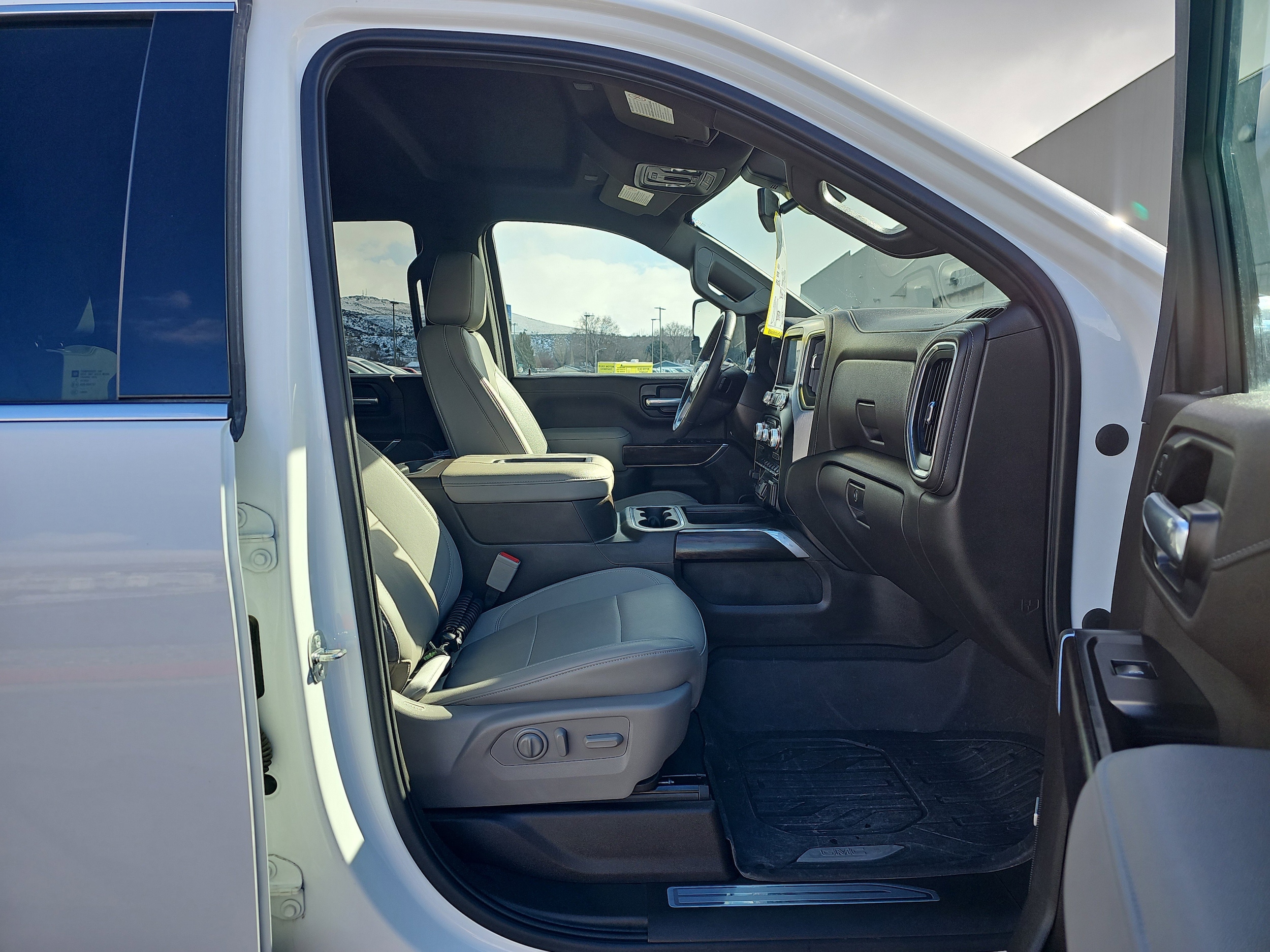 2021 GMC Sierra 2500HD SLT - Photo 10