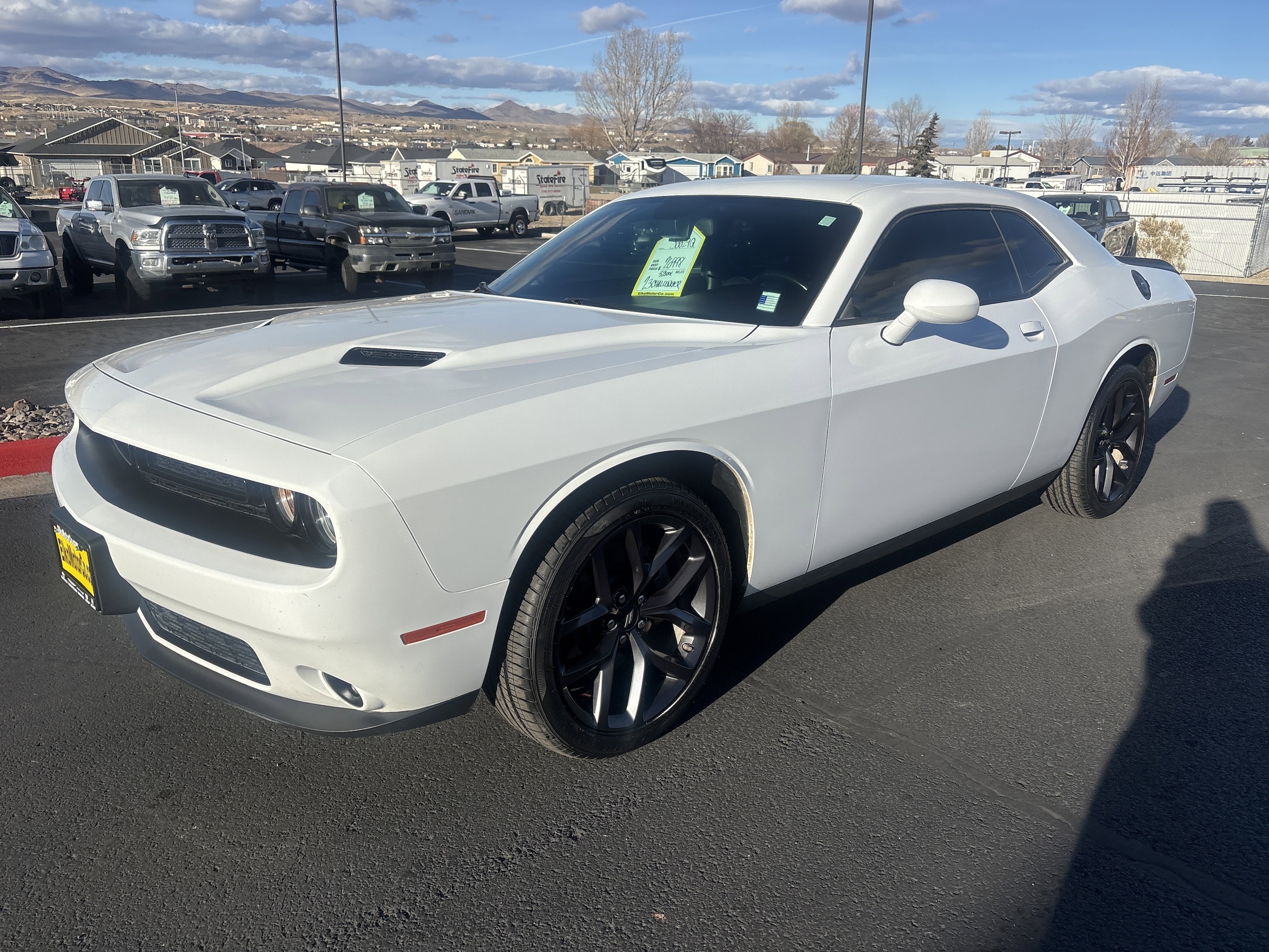 2023 Dodge Challenger SXT's photo