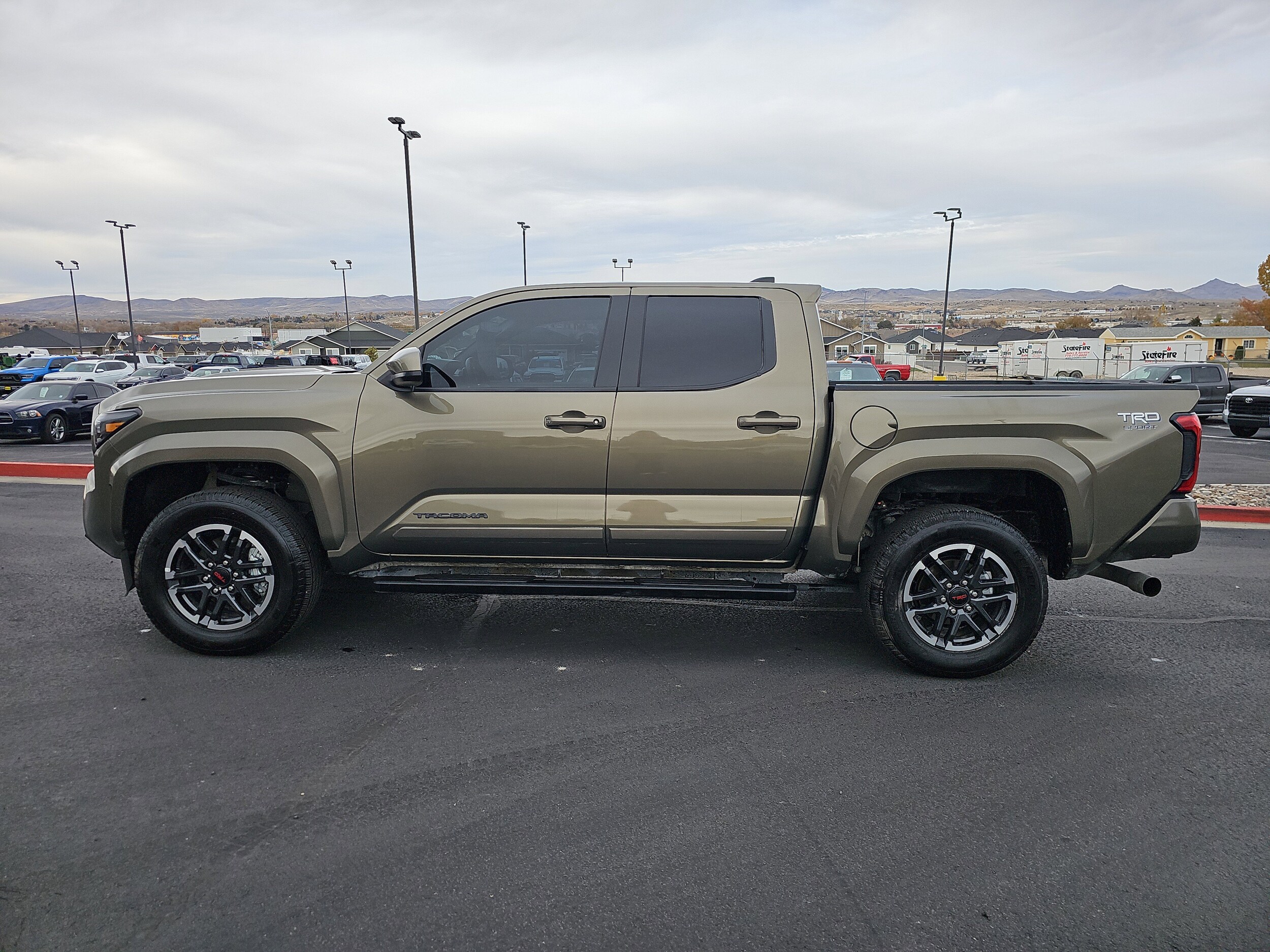 2025 Toyota Tacoma SR5 Double Cab photo 2
