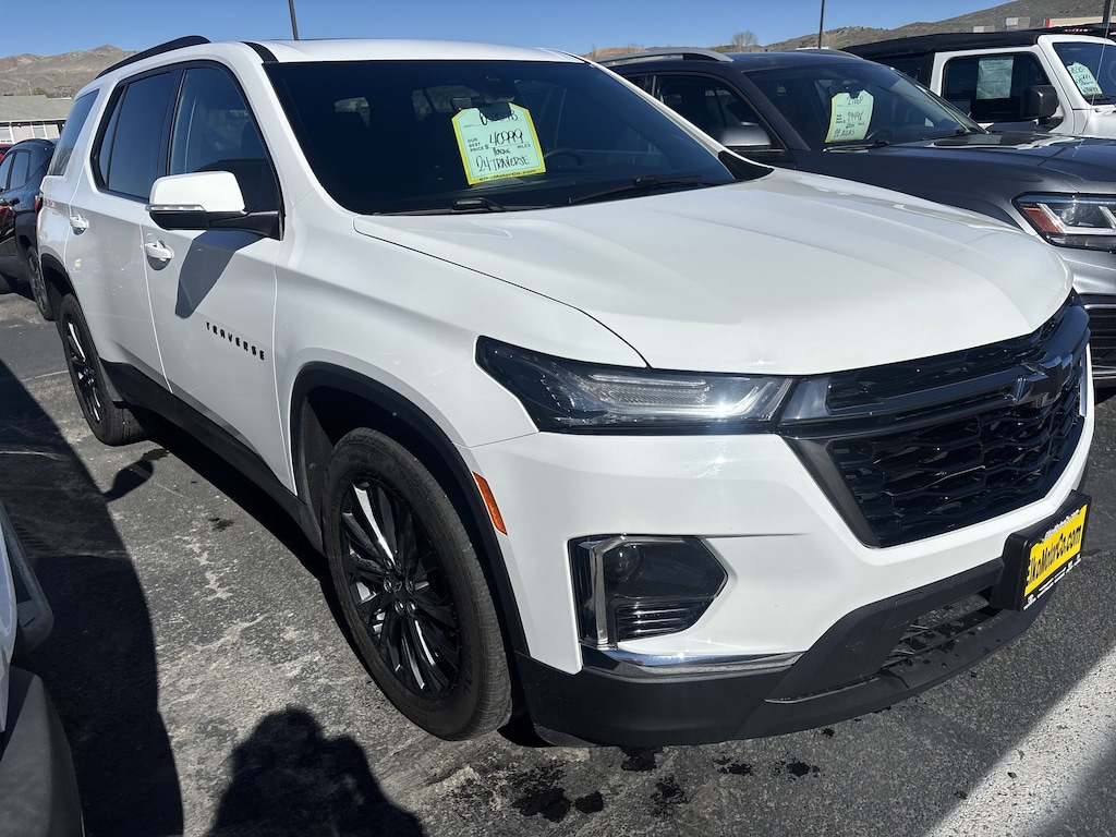 Used 2024 Chevrolet Traverse Limited RS SUV