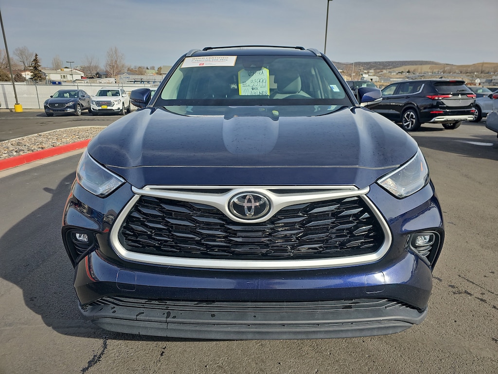 Used 2022 Toyota Highlander XLE SUV