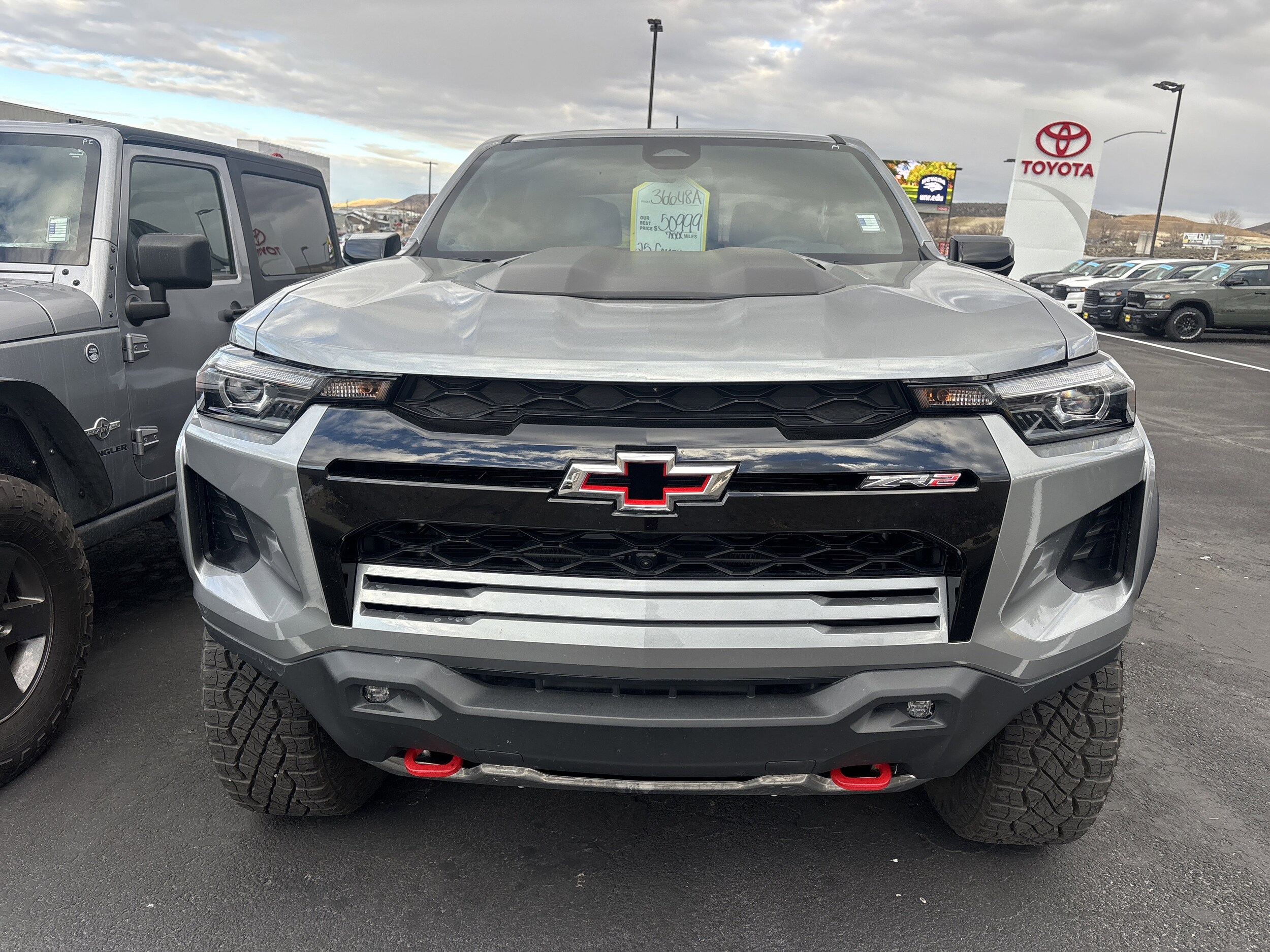 2025 Chevrolet Colorado ZR2 photo 2