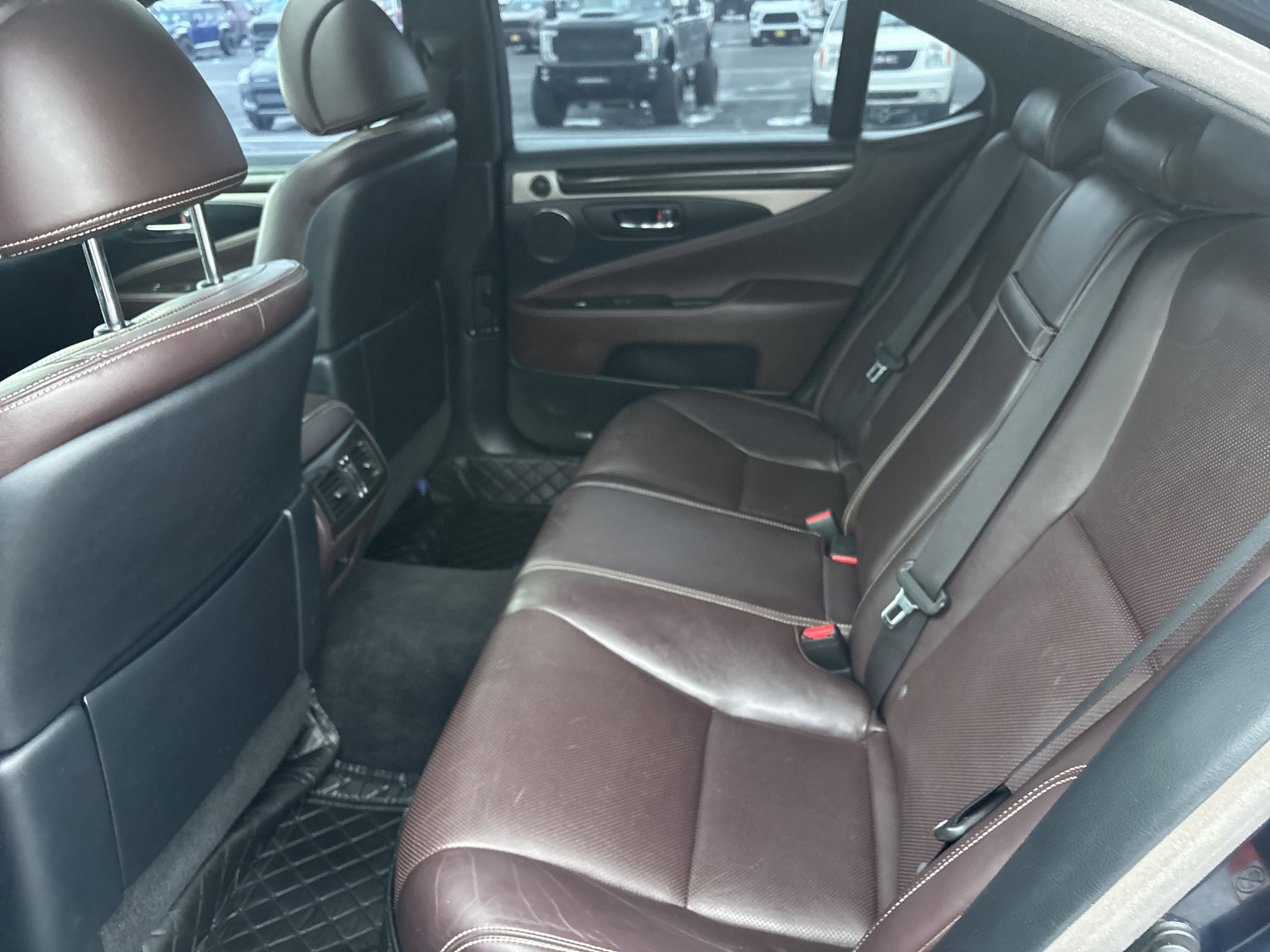 2017 Lexus LS Base - Photo 16