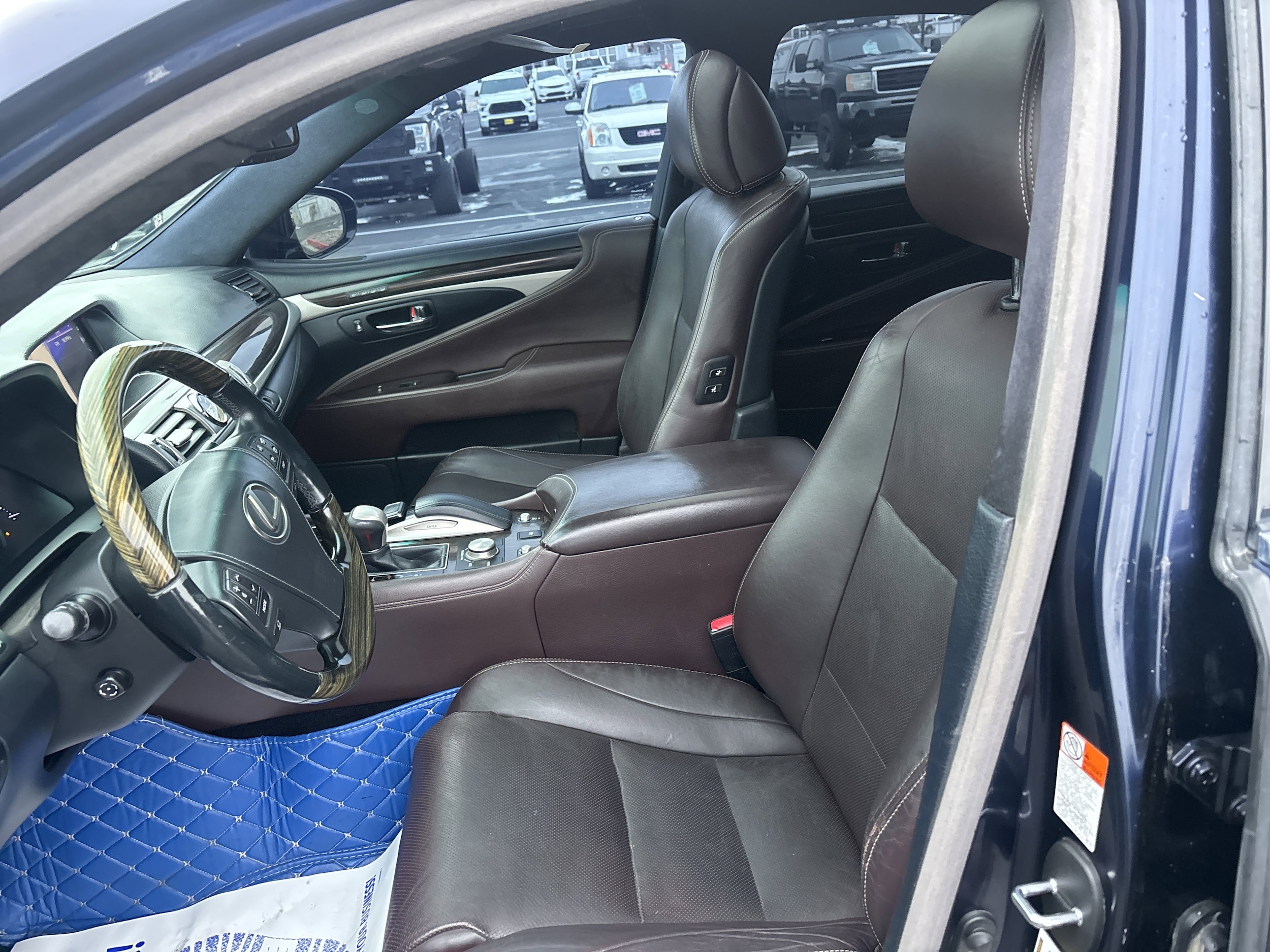 2017 Lexus LS Base - Photo 19