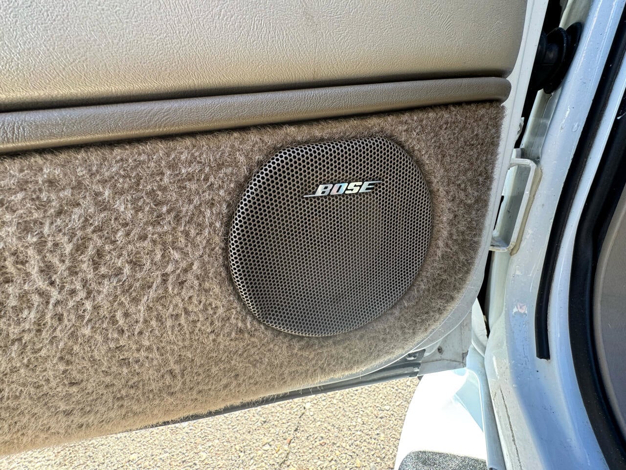 2000 Cadillac Escalade Base - Photo 21