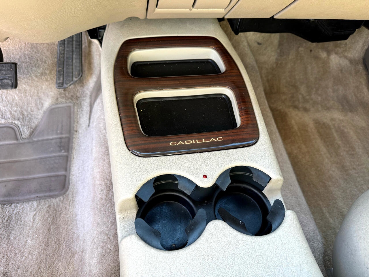 2000 Cadillac Escalade Base - Photo 17