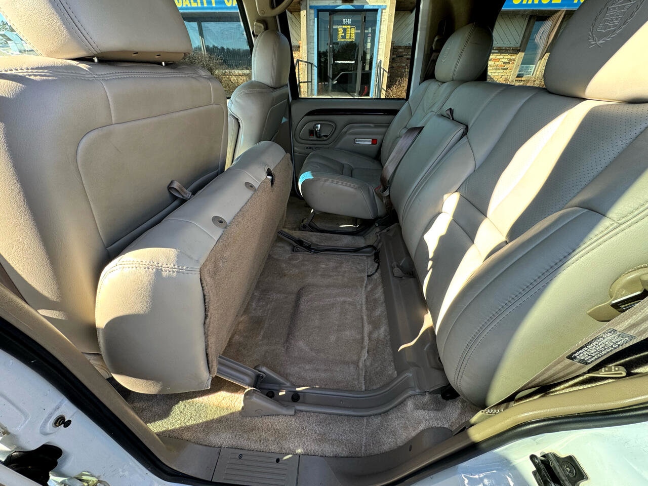 2000 Cadillac Escalade Base - Photo 23