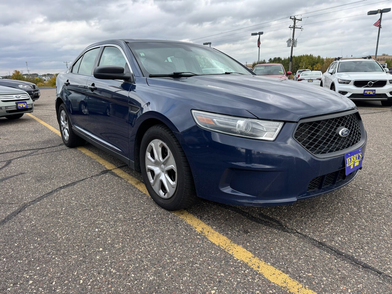 2015 Ford Taurus photo 2