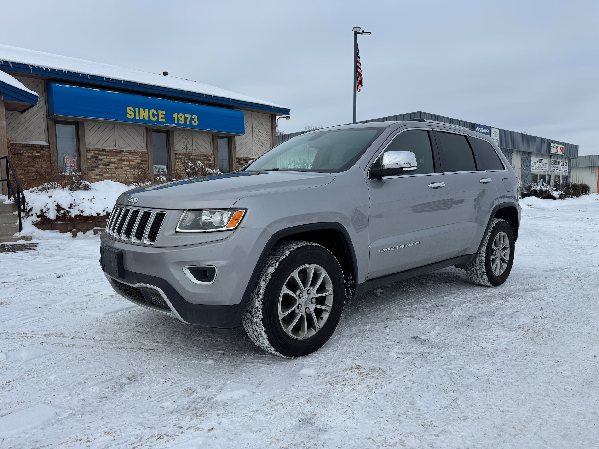 2015 Jeep Grand Cherokee Limited's photo