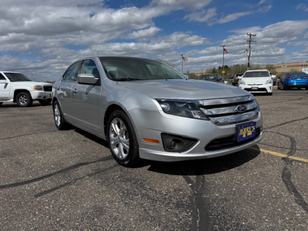Used 2012 Ford Fusion SE Sedan