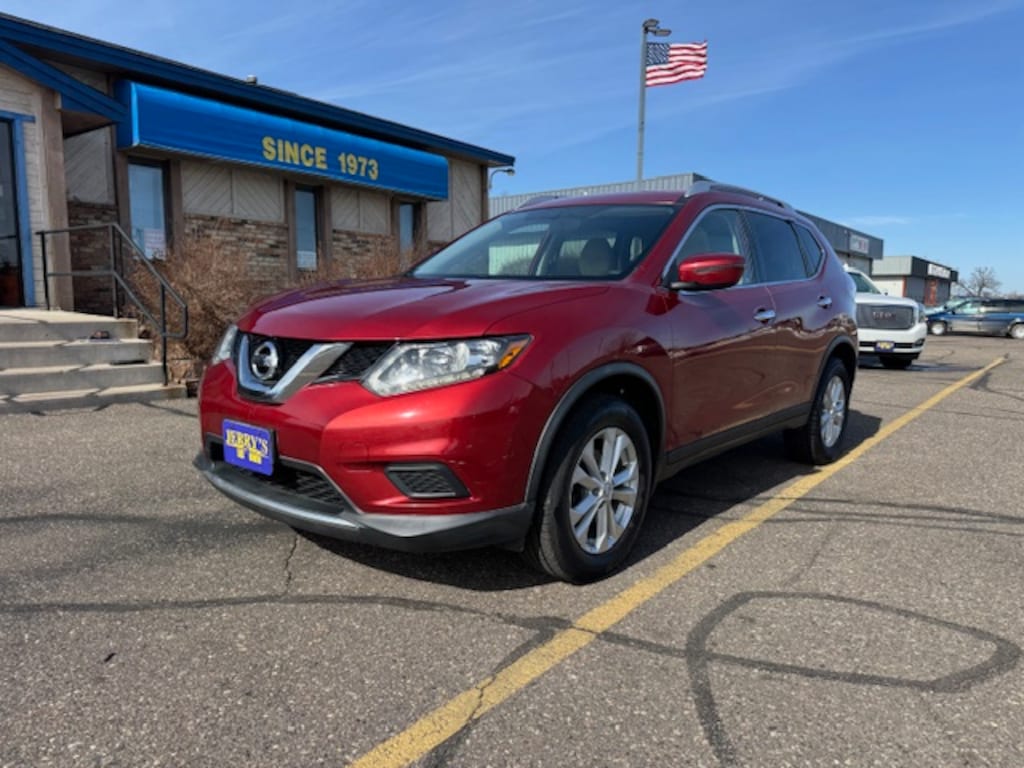 Used 2016 Nissan Rogue SV SUV