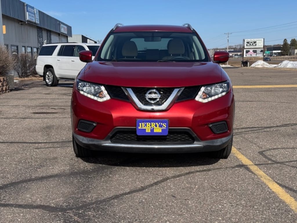 Used 2016 Nissan Rogue SV SUV