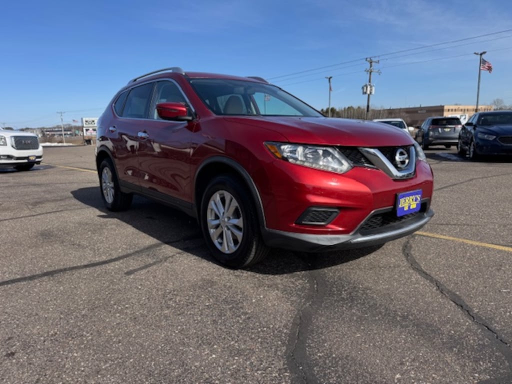 Used 2016 Nissan Rogue SV SUV