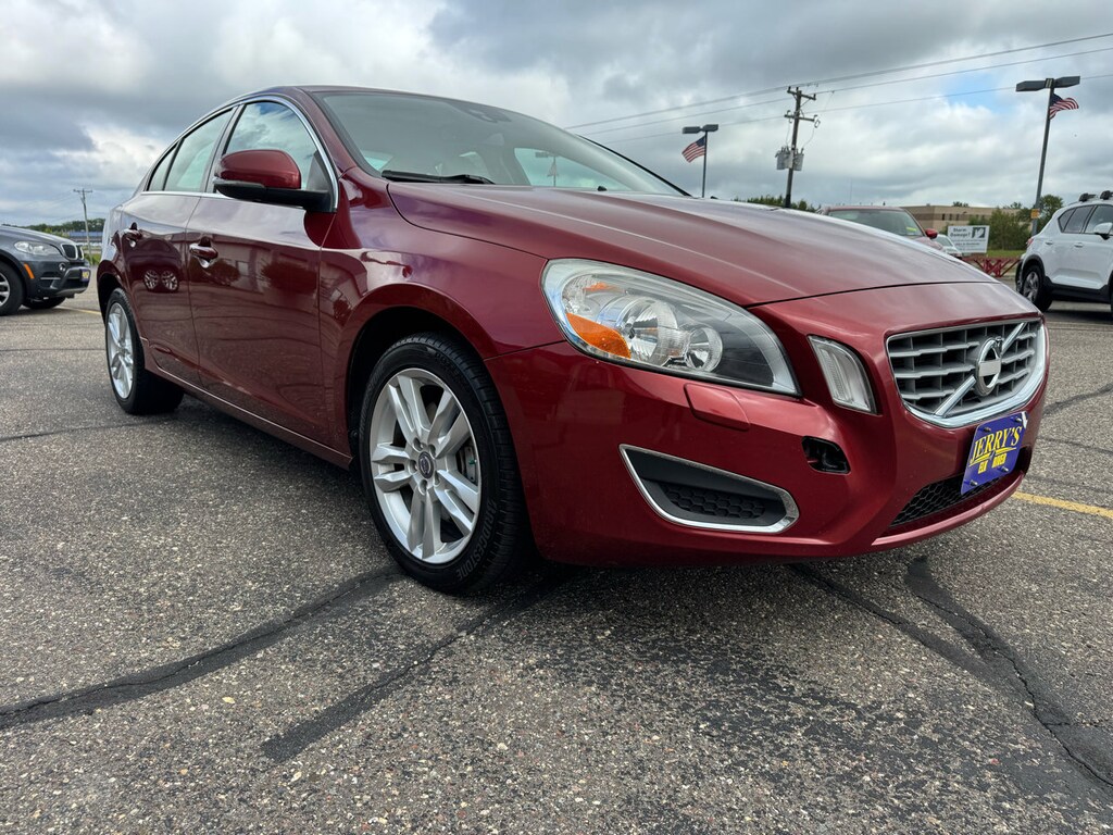Used 2013 Volvo S60 T5 Sedan