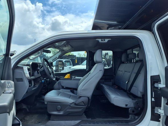 2024 Ford F-550 Super Duty Chassis Cab XL - Photo 5
