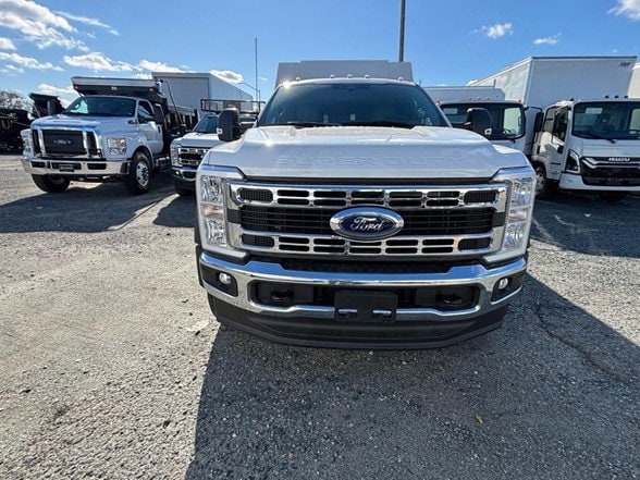 2024 Ford F-550 Super Duty Chassis Cab XL - Photo 8