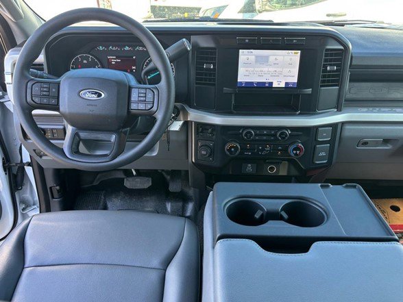 2024 Ford F-550 Super Duty Chassis Cab XL - Photo 17
