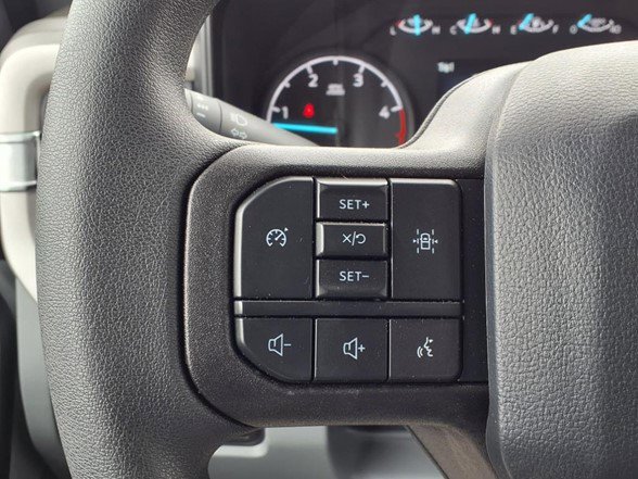 2025 Ford F-600 Super Duty Chassis Cab XL - Photo 17