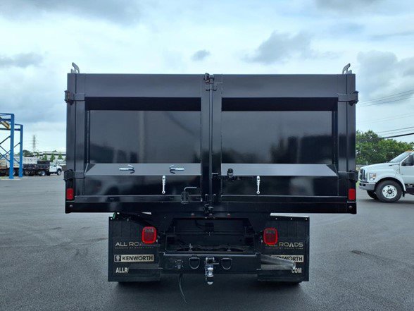 2025 Ford F-600 Super Duty Chassis Cab XL - Photo 4