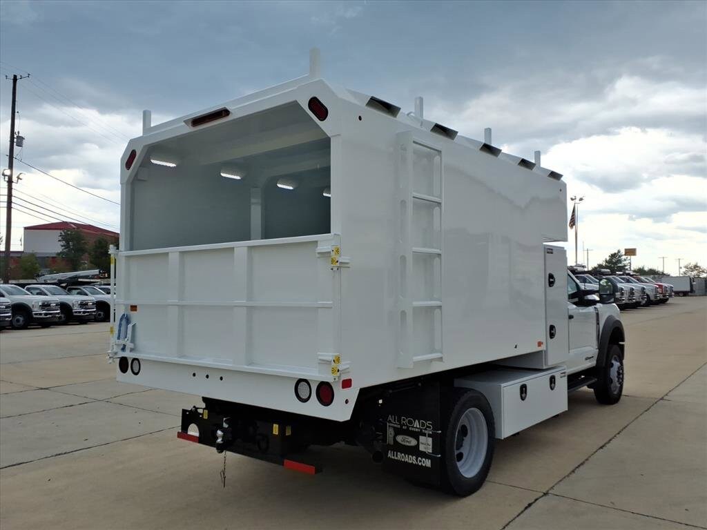 2025 Ford F-550 XL photo 3
