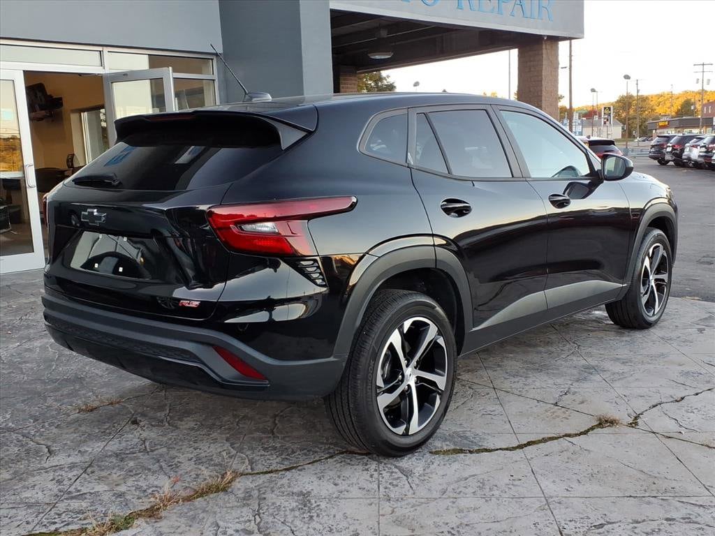 Used 2024 Chevrolet Trax 1RS SUV