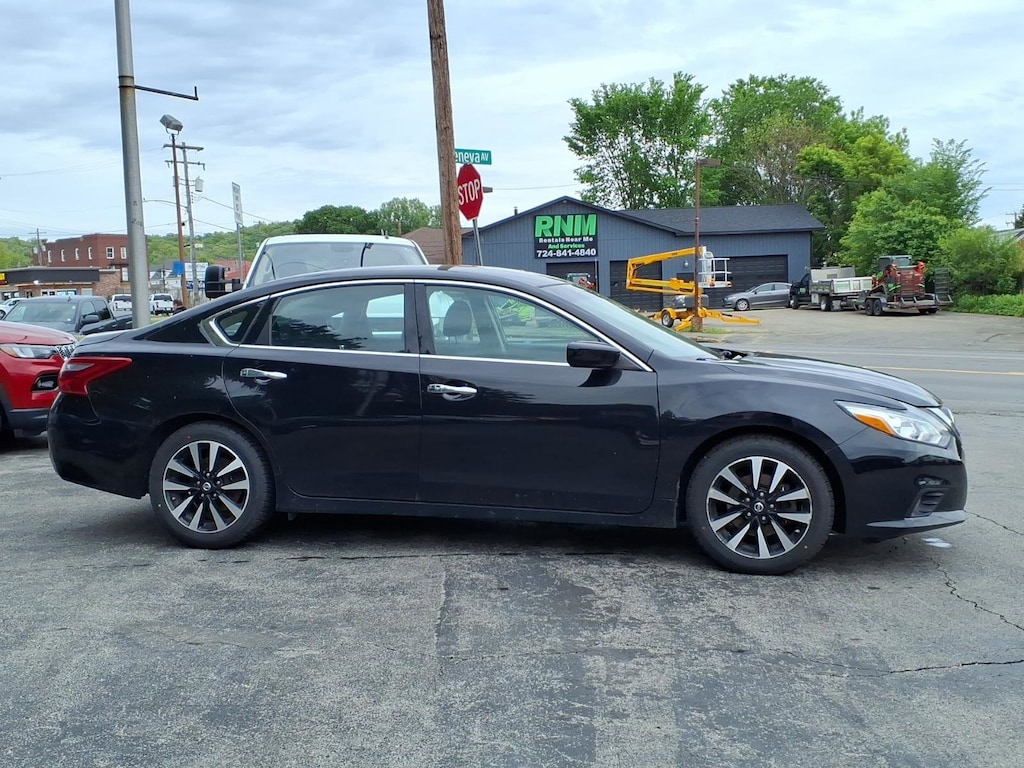 Used 2018 Nissan Altima 2.5 SV Sedan