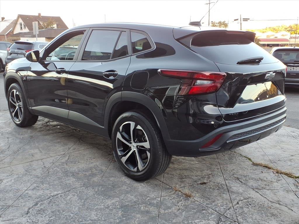 Used 2024 Chevrolet Trax 1RS SUV