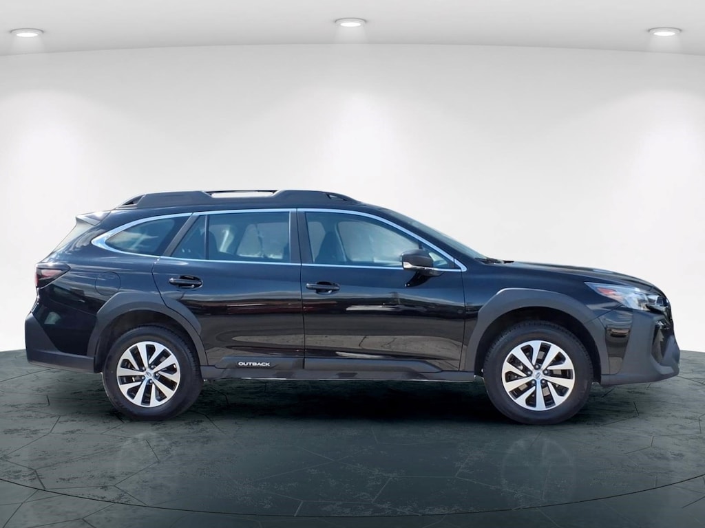 Used 2023 Subaru Outback Base SUV