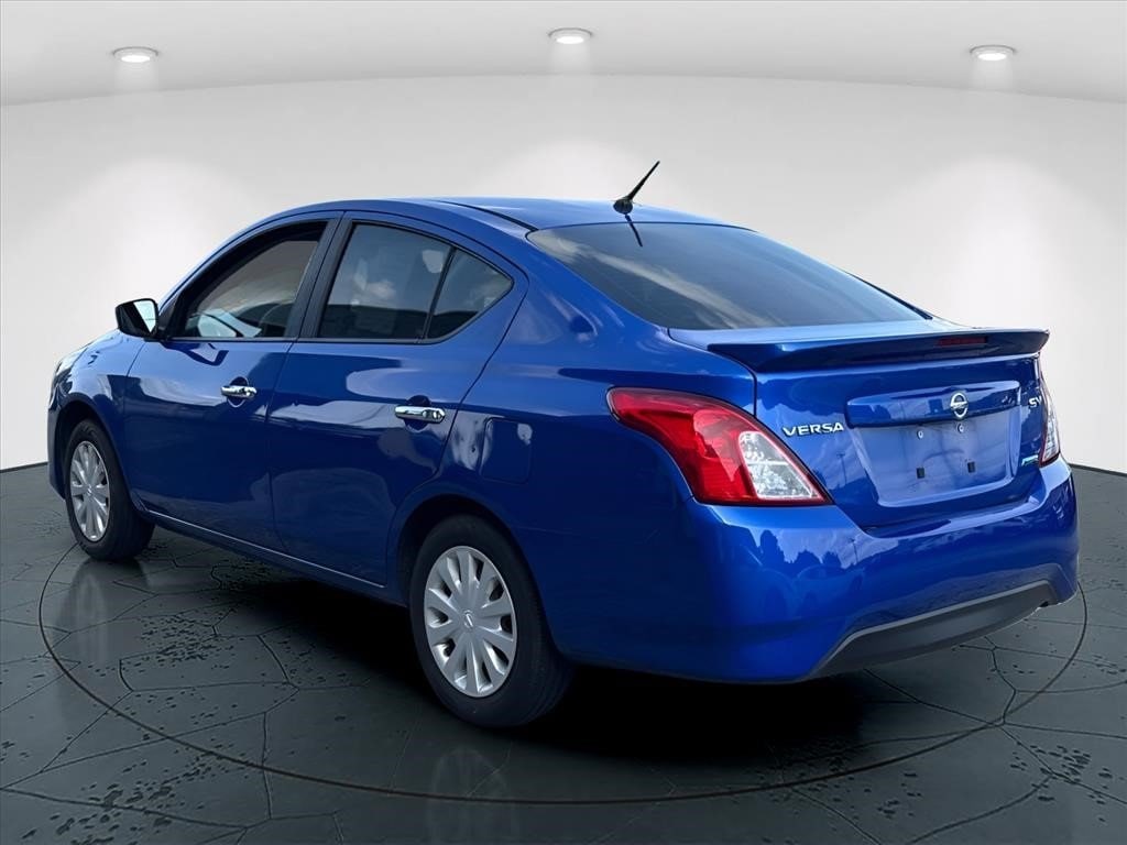 Used 2016 Nissan Versa 1.6 SV Sedan