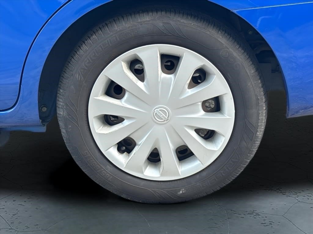 2016 Nissan Versa Sedan SV - Photo 6