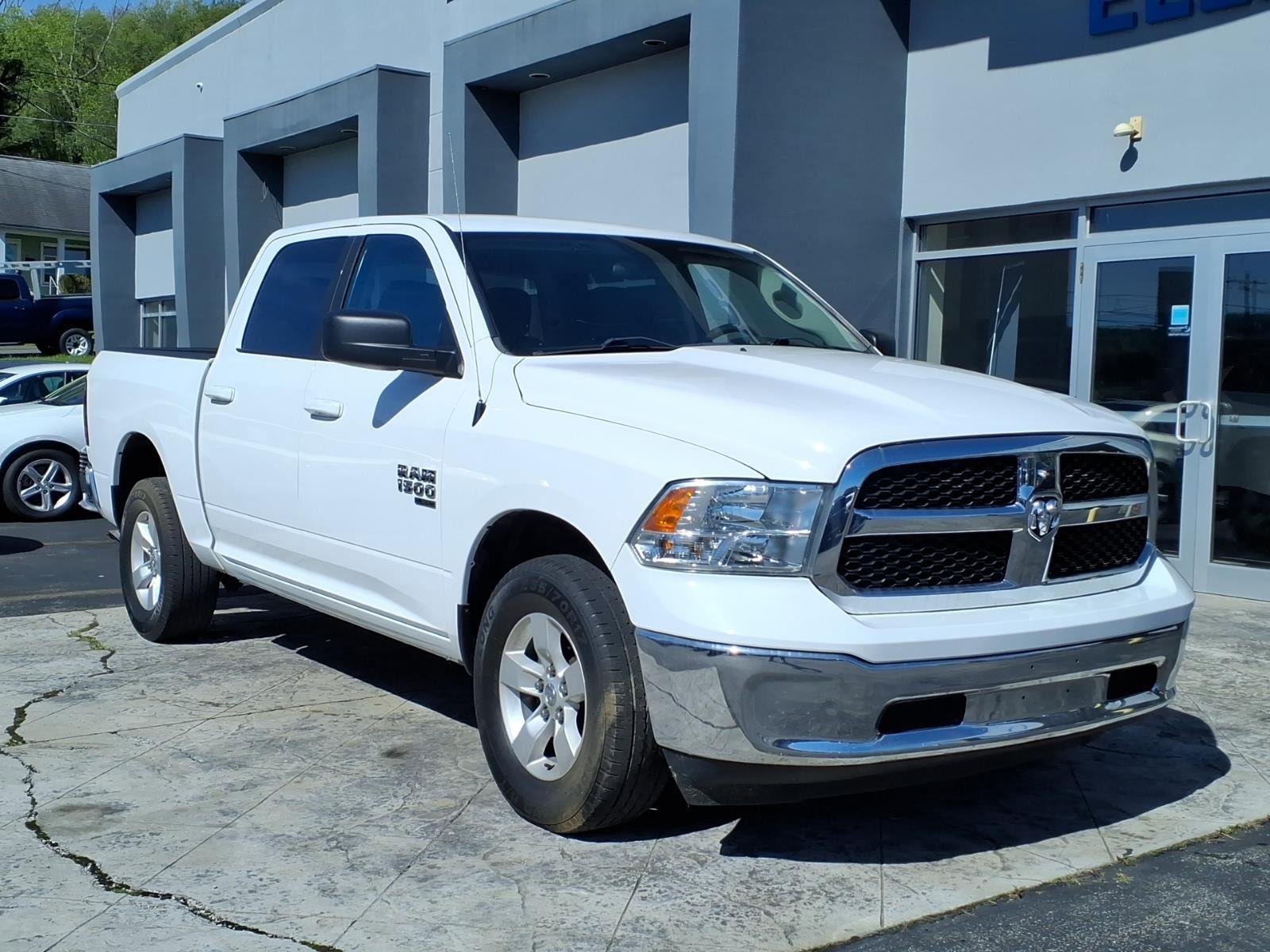 2021 RAM 1500 Classic SLT 4x4 Crew Cab 5'7's photo