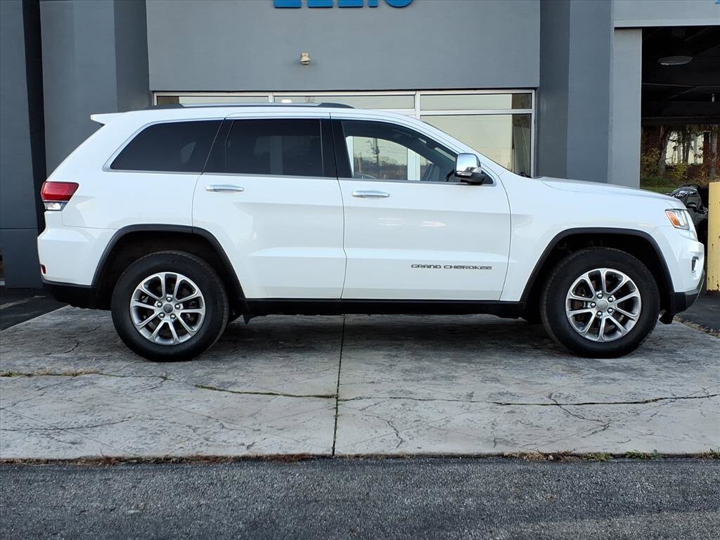 2015 Jeep Grand Cherokee Limited photo 2