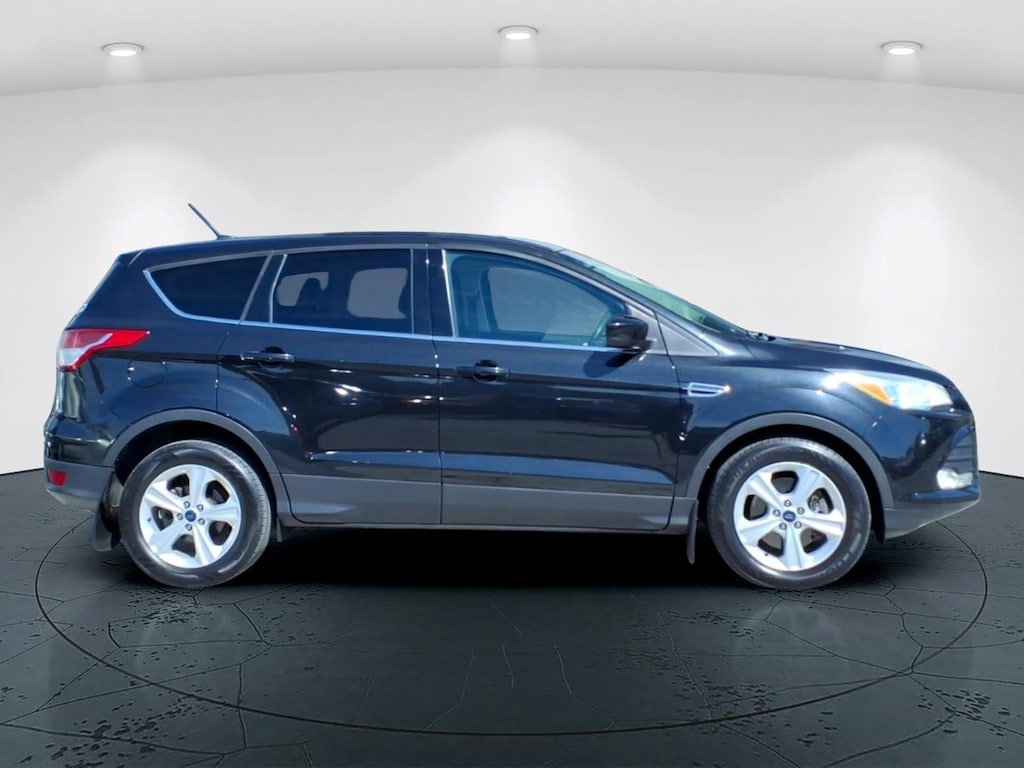 Used 2015 Ford Escape SE SUV