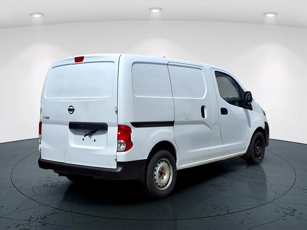 Used 2017 Nissan NV200 S Van Compact Cargo Van