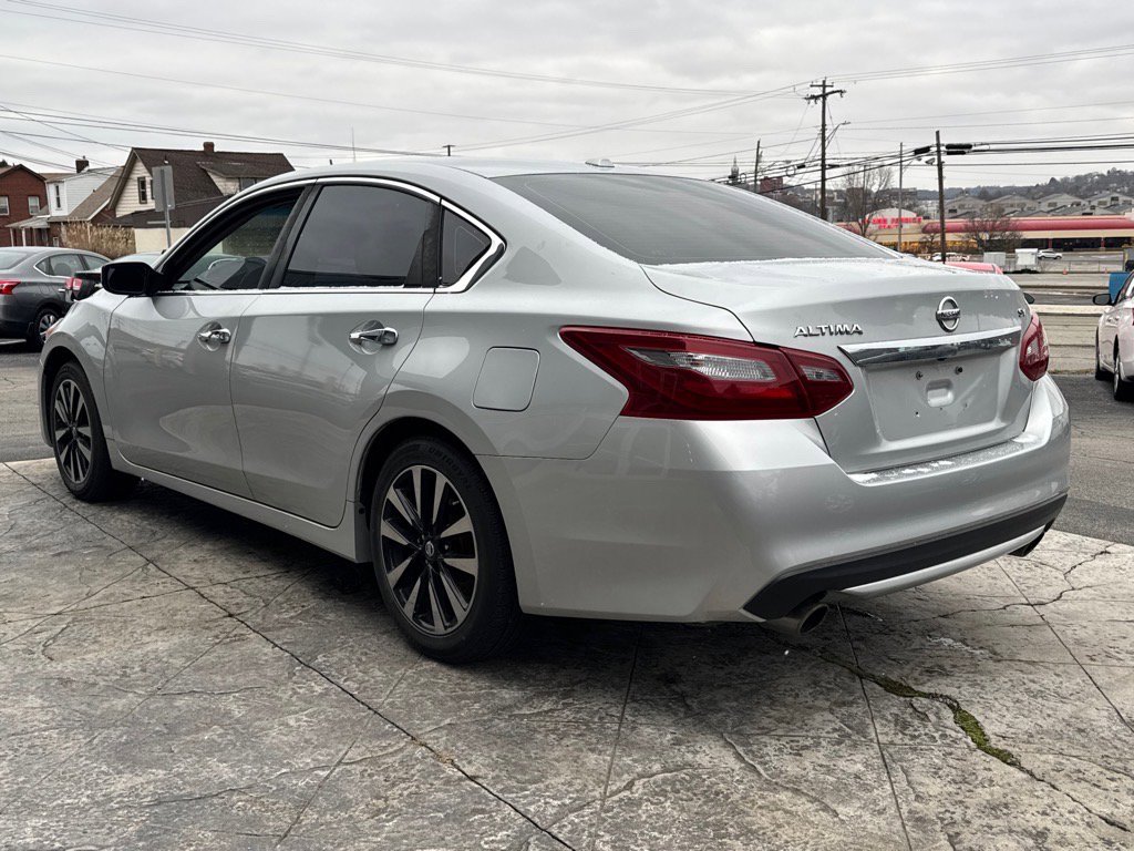 2018 Nissan Altima 2.5 SV photo 4