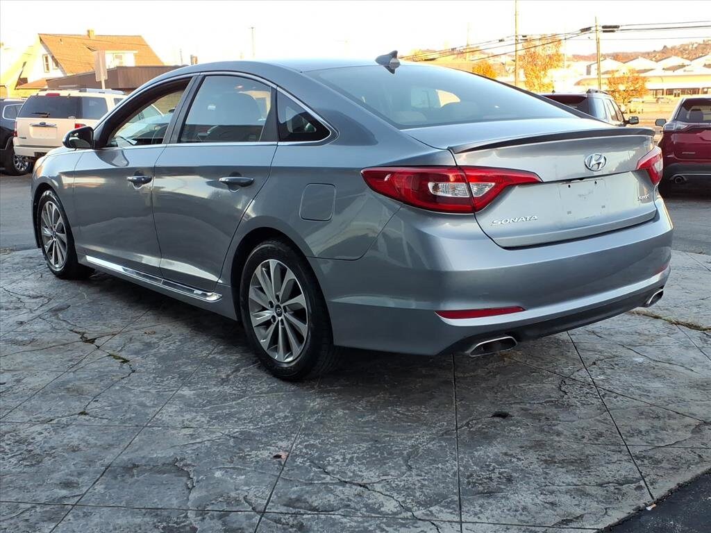 2015 Hyundai Sonata Sport photo 3
