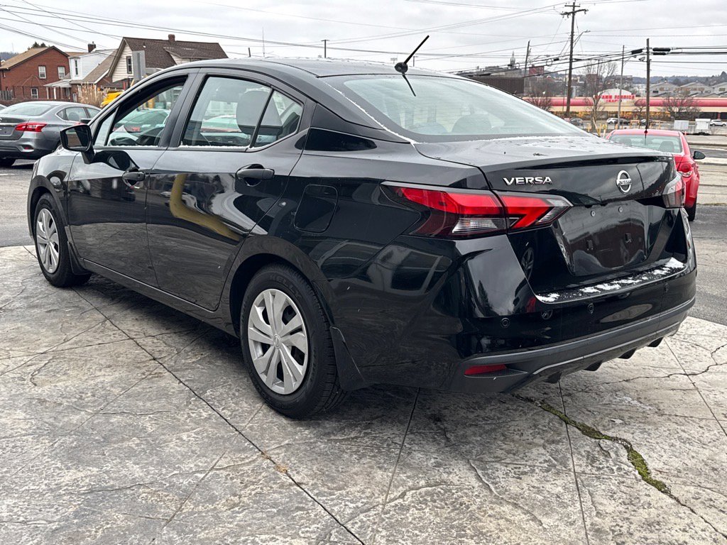 2020 Nissan Versa 1.6 S photo 4