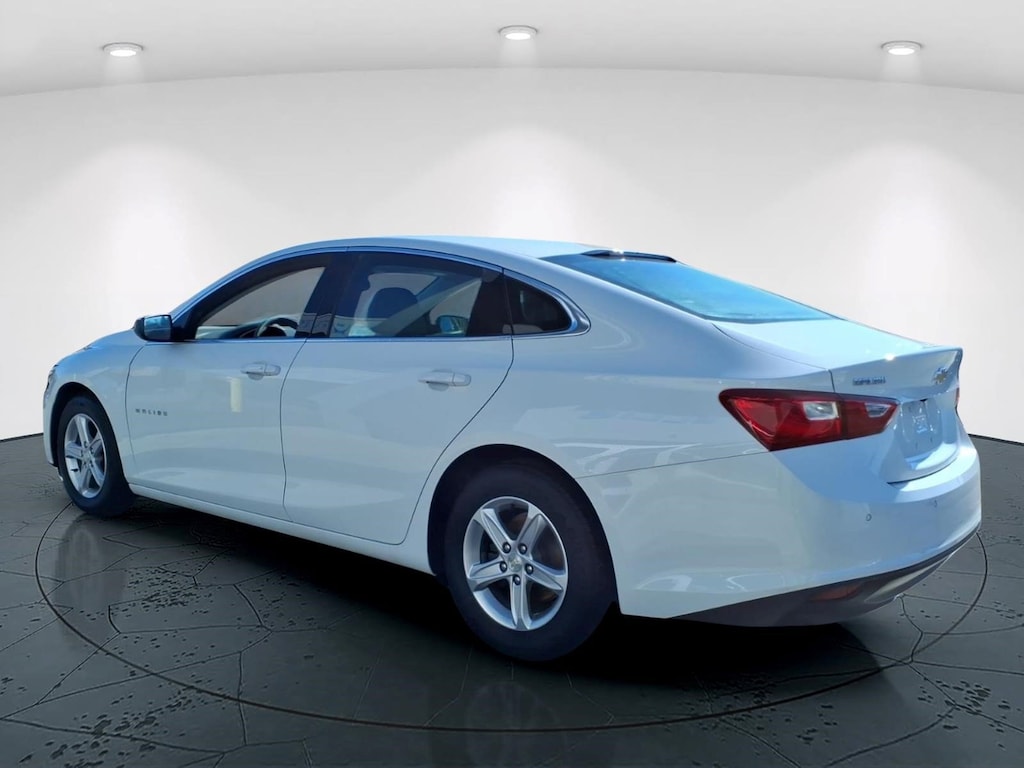 Used 2022 Chevrolet Malibu LS w/1FL Sedan