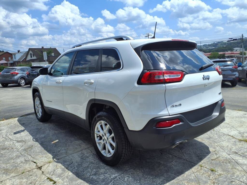 2017 Jeep Cherokee Latitude photo 4