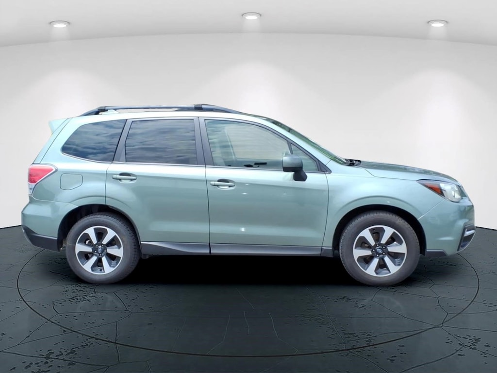 Used 2017 Subaru Forester 2.5i Premium SUV
