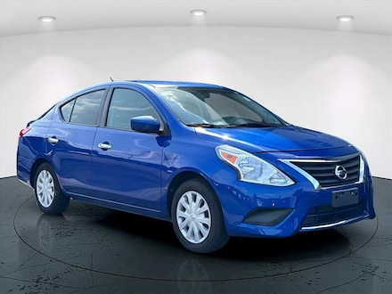 2016 Nissan Versa 1.6 SV Sedan