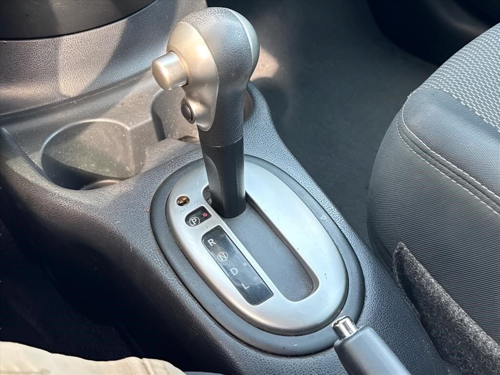 2016 Nissan Versa Sedan SV - Photo 14
