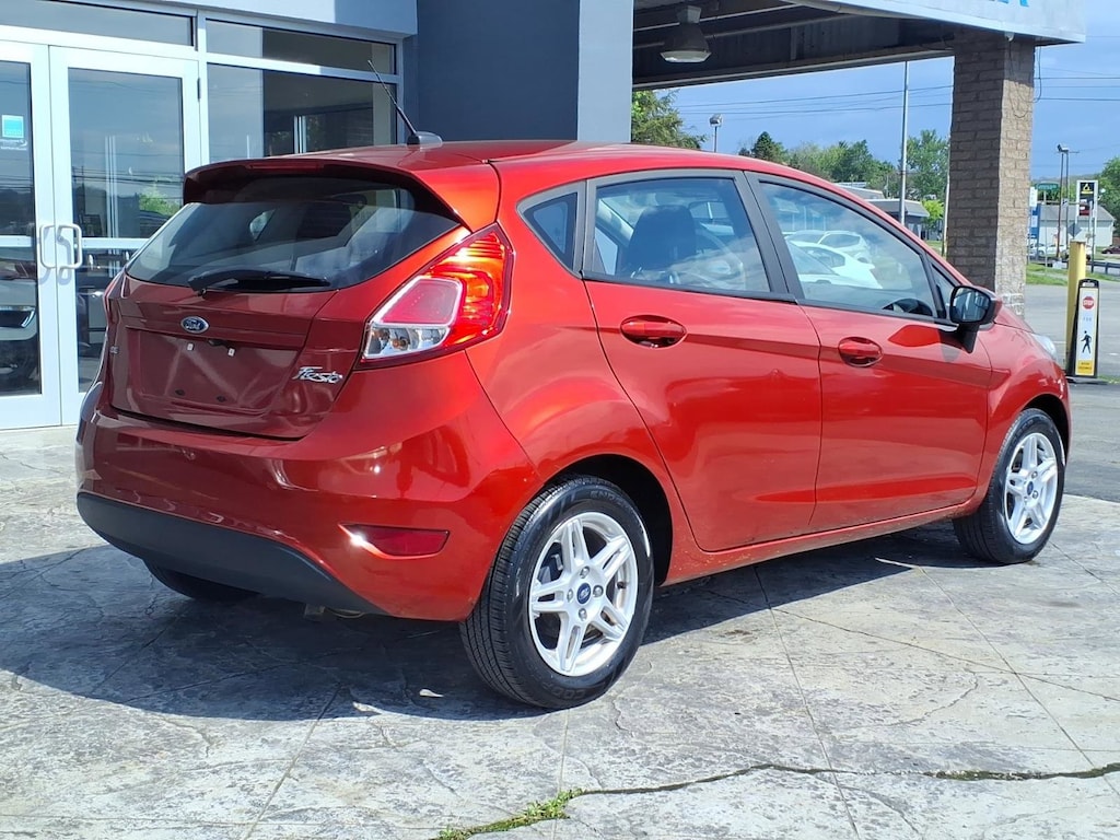 Used 2018 Ford Fiesta SE Hatchback