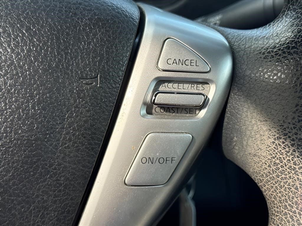 2016 Nissan Versa Sedan SV - Photo 15