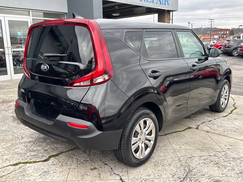 2020 Kia Soul LX photo 3