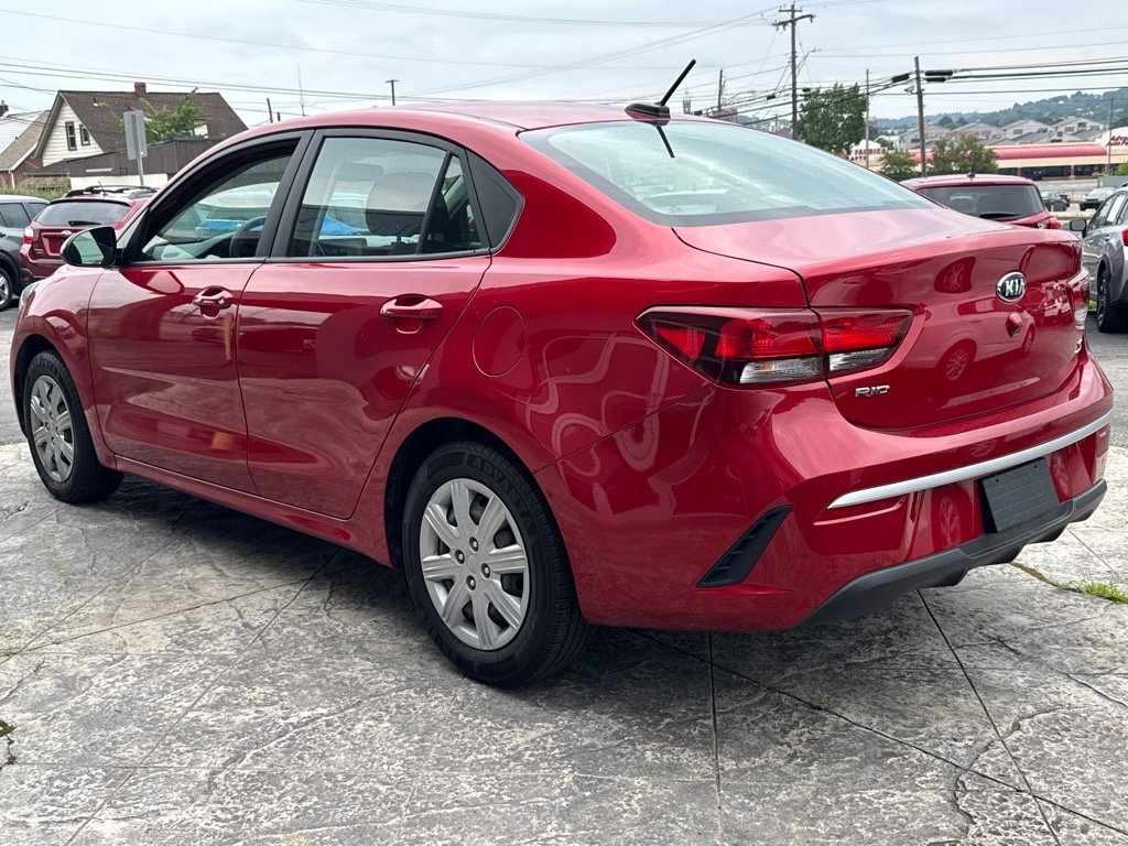 2021 Kia Rio S photo 2
