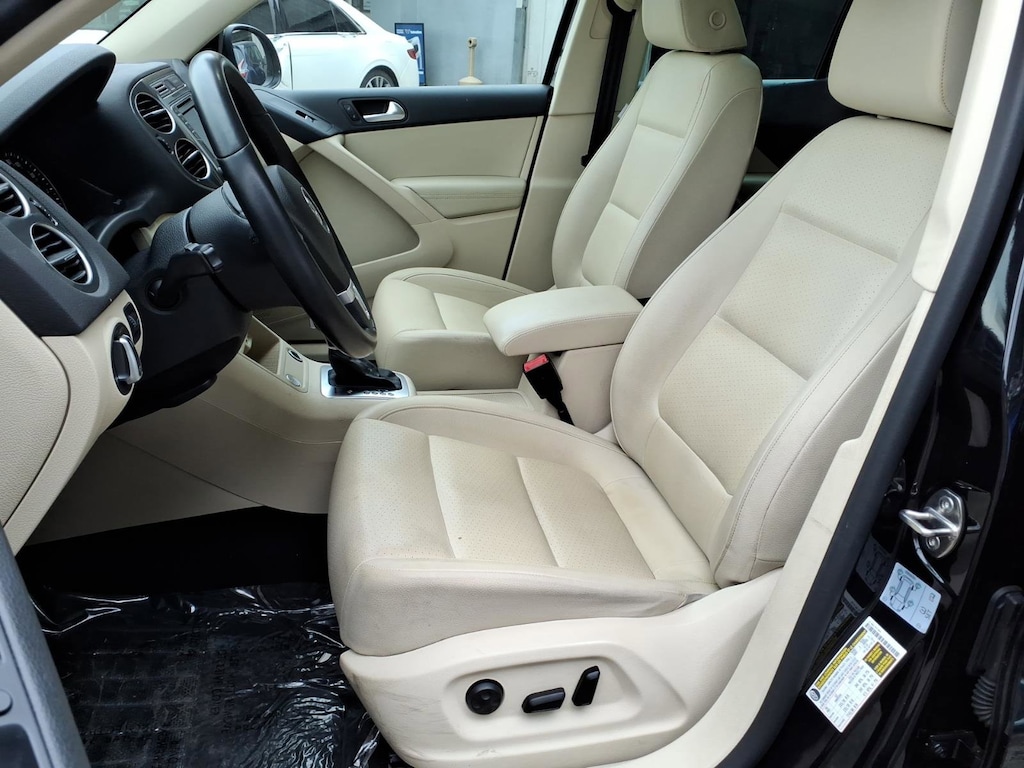 Used 2016 Volkswagen Tiguan 2.0T SE Automatic with 4MOTION SUV