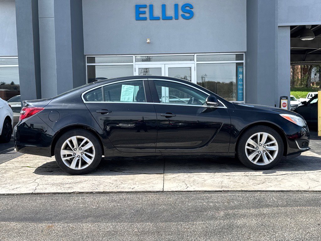2015 Buick Regal Turbo photo 2
